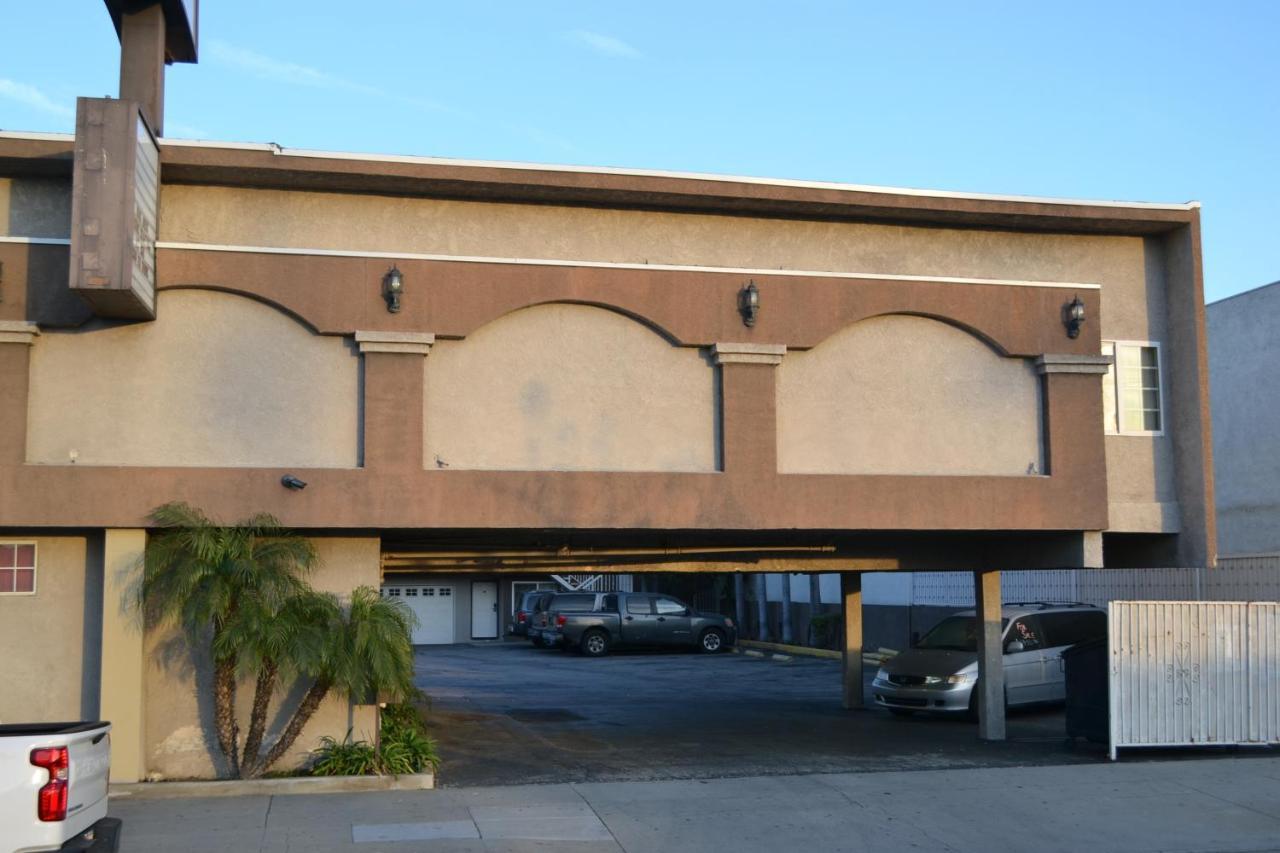 Bell Gardens Inn Los Angeles - เบลการ์เดนส์ ภายนอก รูปภาพ