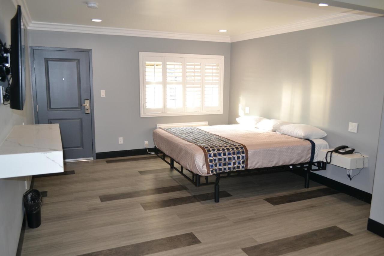 Bell Gardens Inn Los Angeles - เบลการ์เดนส์ ภายนอก รูปภาพ